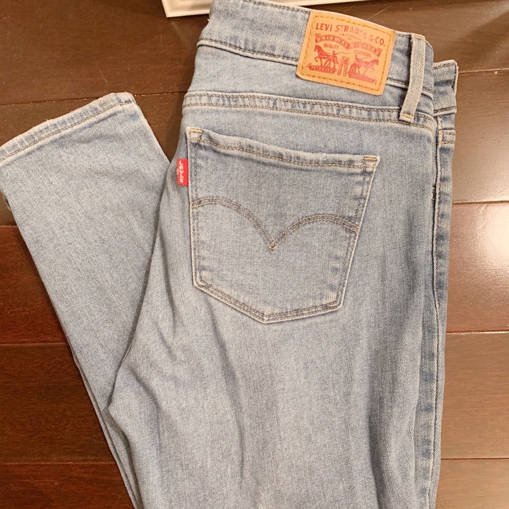 LEVIS SKINNY JEANS
